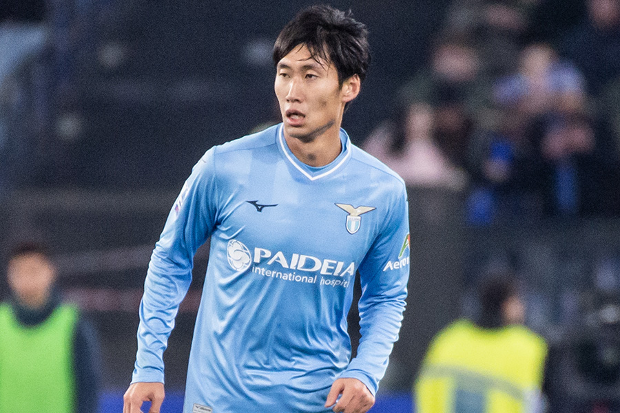 ラツィオでプレーする鎌田大地【写真：Getty Images】