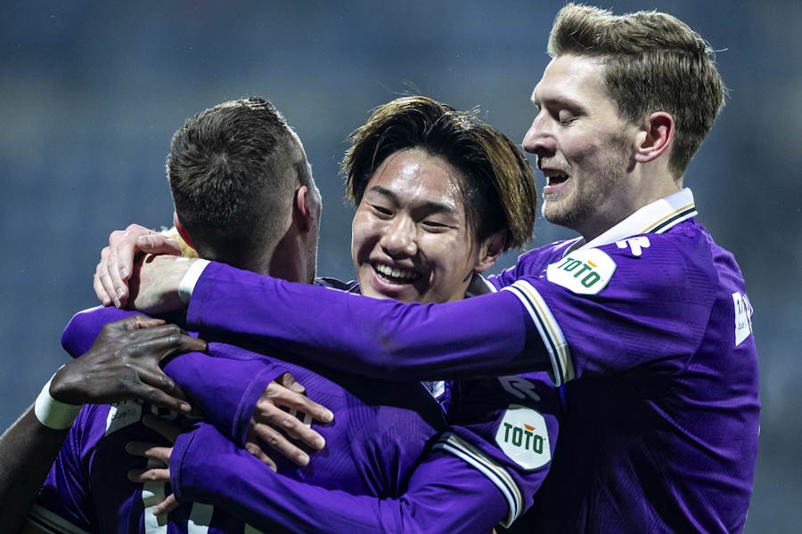 移籍後初ゴールを決めたロッテルダムの三戸舜介【写真：Getty Images】