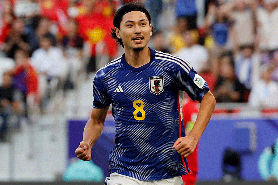 前半で2ゴールを決めた南野拓実【写真:ロイター】