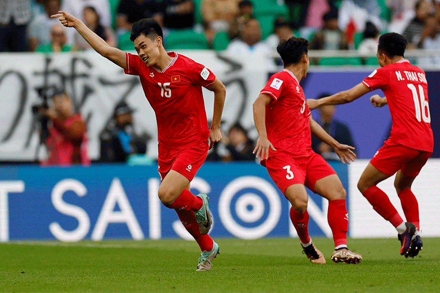 ベトナム代表が日本代表から2ゴール【写真：ロイター】