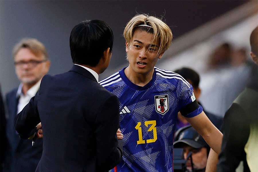 日本代表の中村敬斗【写真：ロイター】