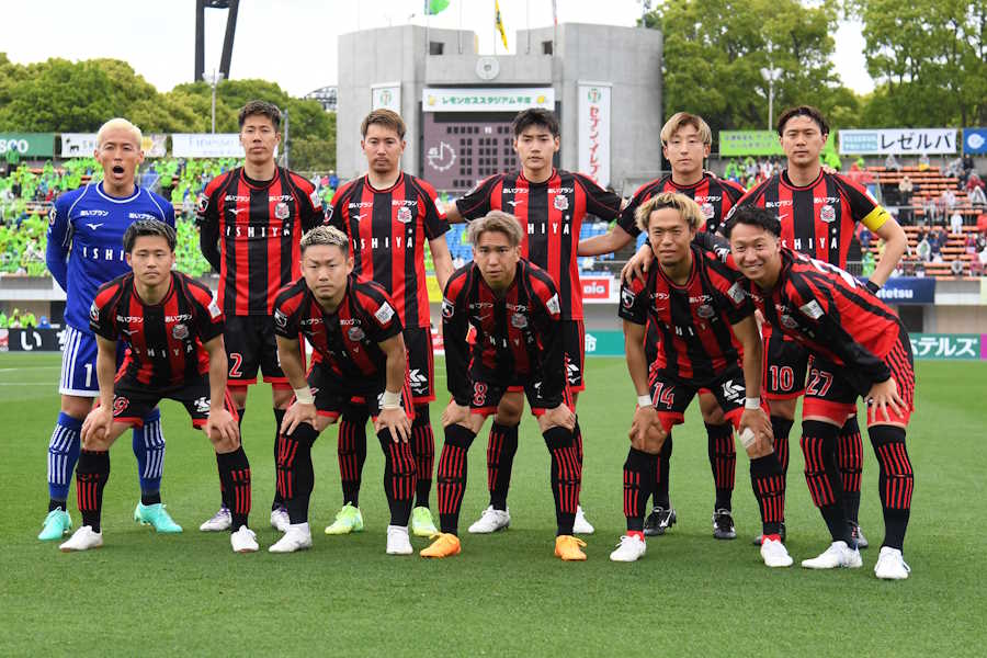 札幌の新ユニフォームがパリコレに登場（写真は昨季のもの）【写真：Getty Images】