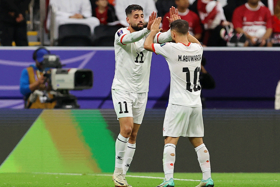 パレスチナがカタールから先制ゴールを奪取【写真：ロイター】