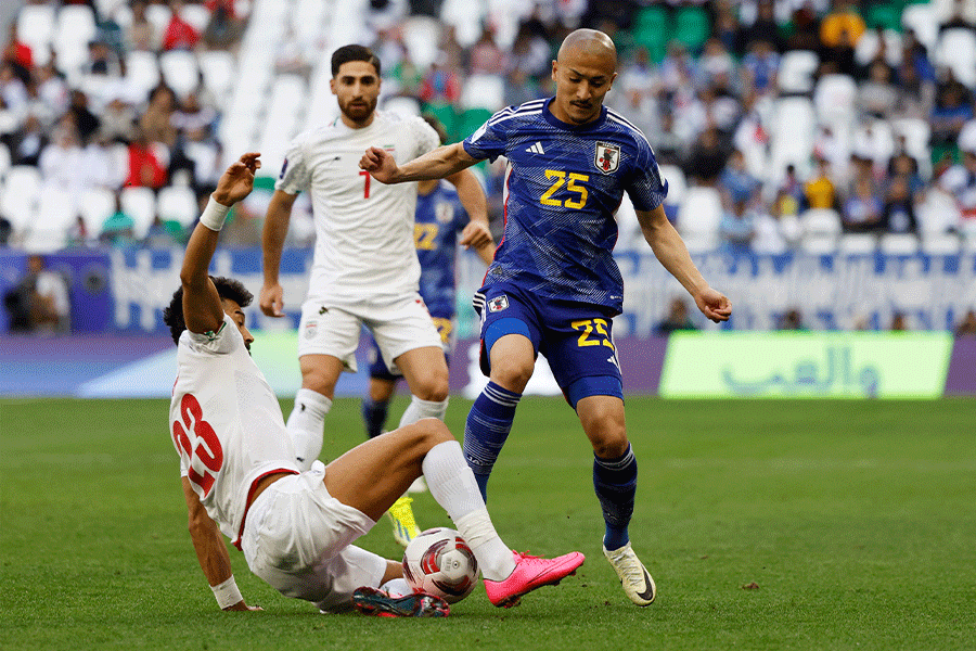 前田大然は持ち前の走力を活かして攻守に貢献【写真：ロイター】