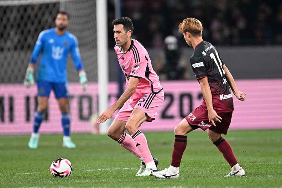 セルヒオ・ブスケツが現役引退を発表【写真：ロ】