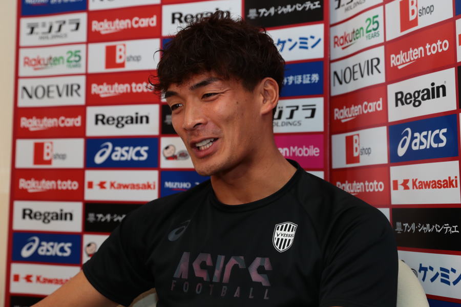 神戸に移籍したDF槙野智章【写真:(C)VISSEL KOBE】