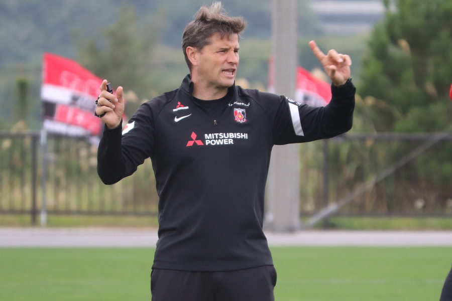 浦和のリカルド・ロドリゲス監督【写真：轡田哲朗】