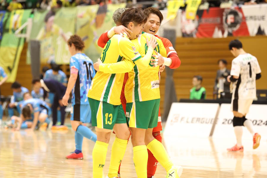 仙台が連勝で5年ぶりF1昇格決定【写真：(C) Futsal X】