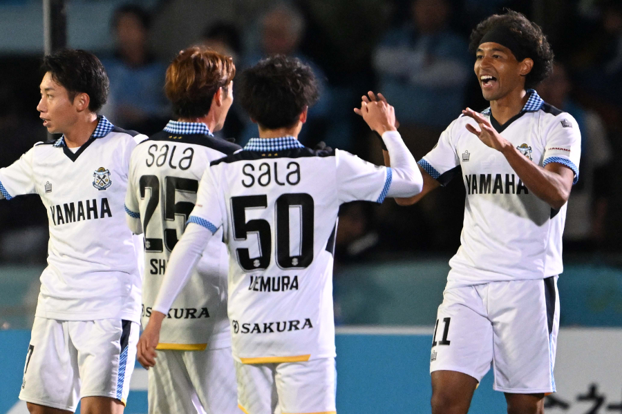 磐田が前半だけで3ゴール【写真：徳原隆元】