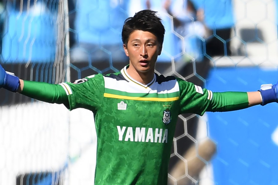 磐田でプレーするGK三浦龍輝【写真：Getty Images】