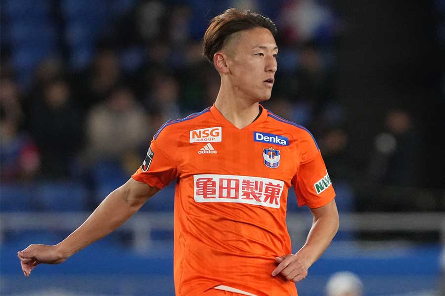 新潟の秋山裕紀（写真は昨季のもの）【写真：Getty Images】