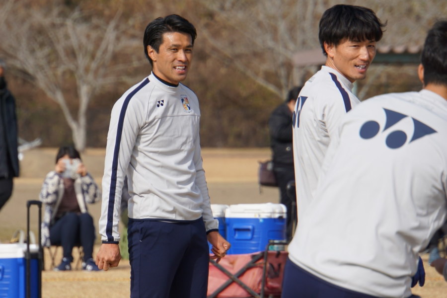 豊富な経験をチームに落とし込んでいくことにも意欲的だ【写真：(C)TEGEVAJARO MIYAZAKI】