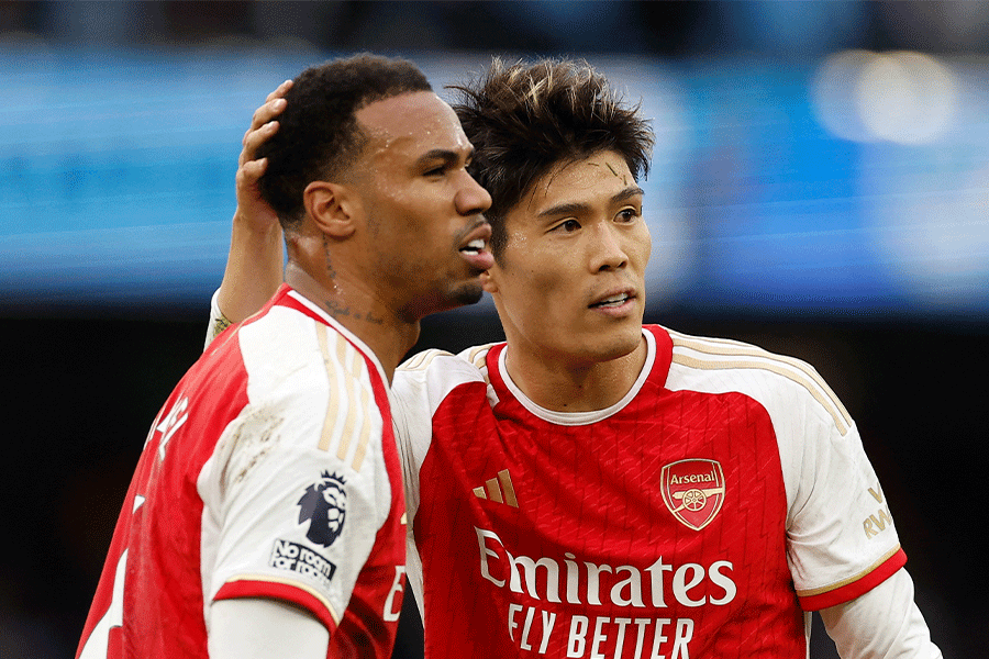 冨安健洋も後半途中から出場して無失点に貢献【写真：ロイター】