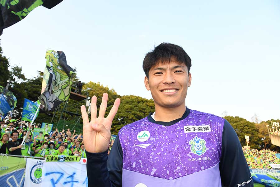 4得点を挙げた湘南の町野修斗【写真：徳原隆元】