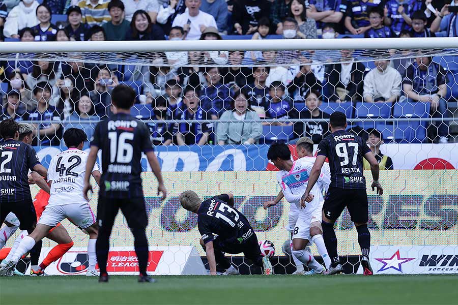 G大阪が鳥栖に2-1で勝利【写真：Getty Images】