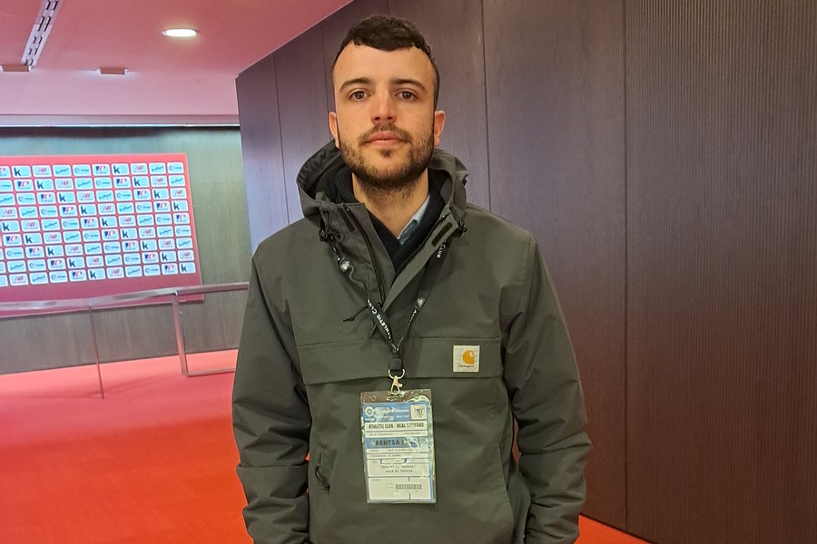 久保建英について語ったスペイン紙「エル・ディアリオ・バスコ」のイケル・カスターニョ・カベージョ記者【写真：高橋智行】