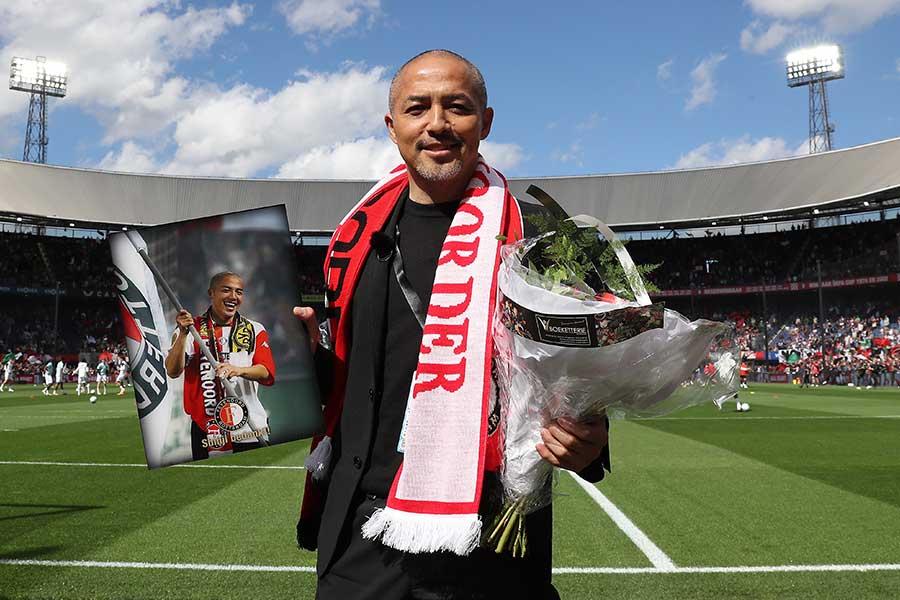 小野伸二氏の妻・千恵子さんがオランダ滞在時の様子を公開【写真:Getty Images】