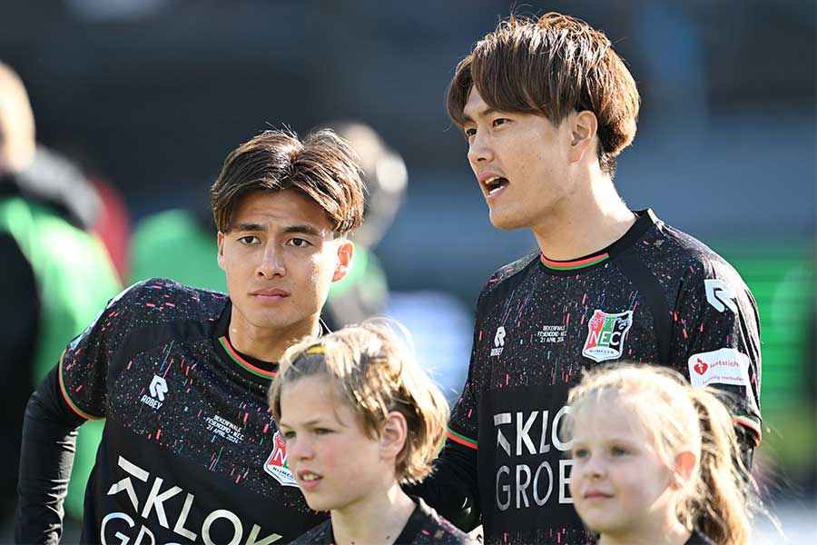 NECナイメヘンの佐野航大(左)と小川航基【写真:徳原隆元】