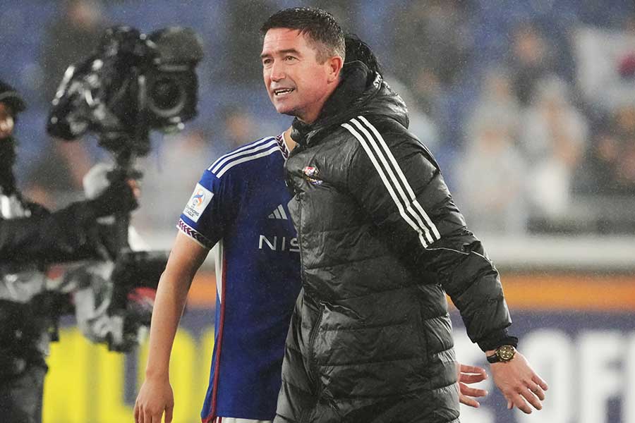 横浜FMのハリー・キューウェル監督【写真：Getty Images】