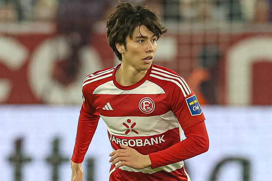 デュッセルドルフの田中碧【写真：Getty Images】