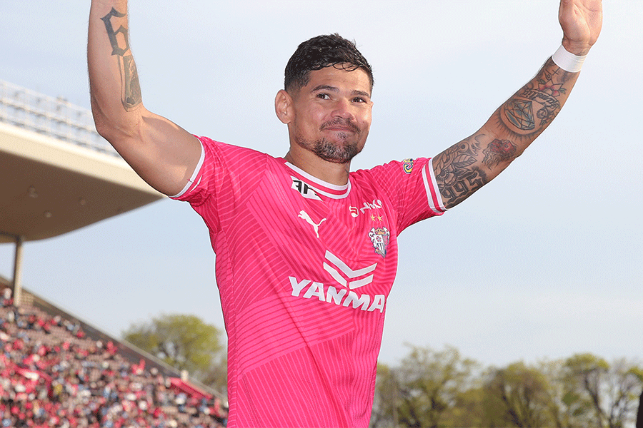 レオ・セアラが5戦連続ゴール【写真： 産経新聞社】