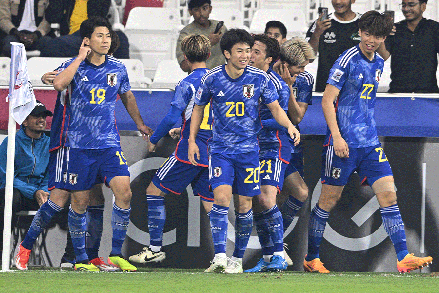 細谷真大と荒木遼太郎のゴールで日本がリード【写真：2024 Asian Football Confederation (AFC)】