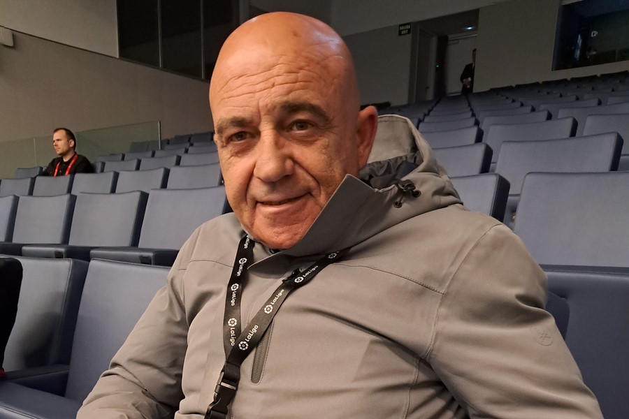 久保建英について語ったスペインラジオ局「オンダ・セロ」でアトレティコ番記者を務めるアレハンドロ・モリ・マルケス氏【写真：高橋智行】