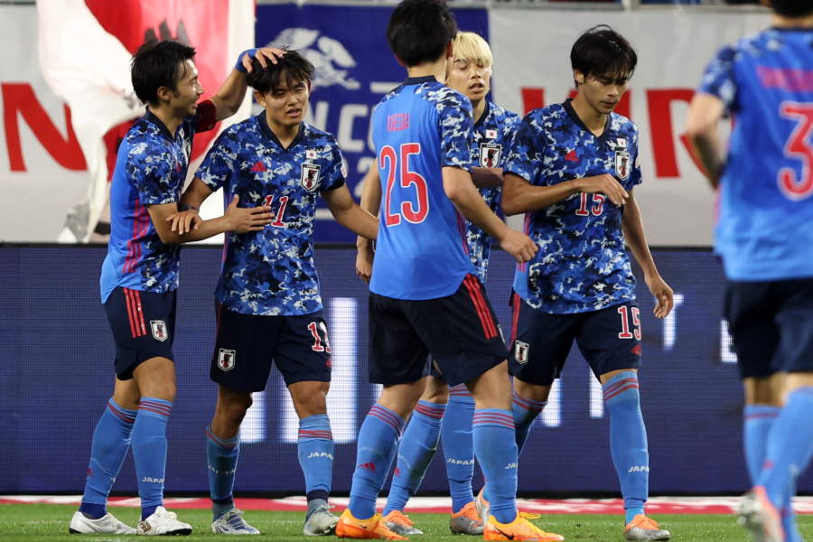 先発起用の久保が17試合目にしてA代表での初ゴールマーク【写真：Getty Images】