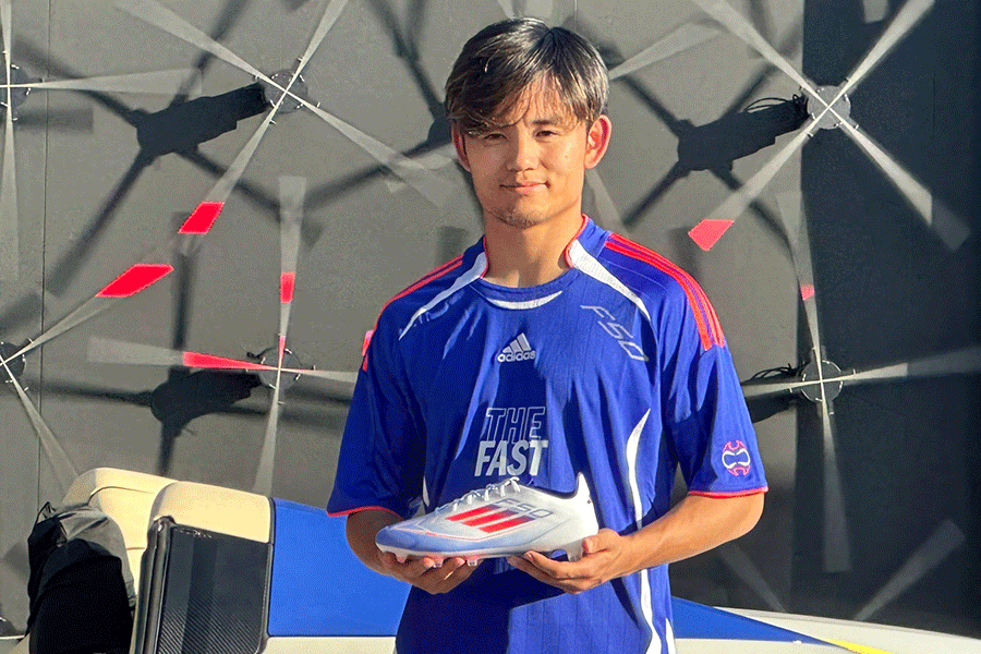 新スパイクの発表イベントに登場した久保建英【写真:石川 遼】