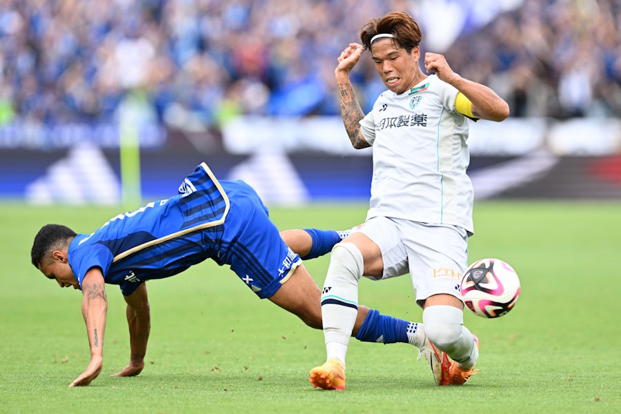 町田は福岡に長所を消されて苦戦【写真：徳原隆元】