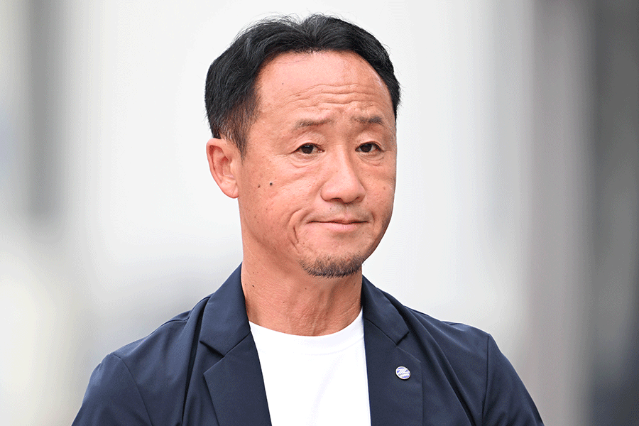 黒田剛監督が攻撃面の課題を指摘した【写真:徳原隆元】