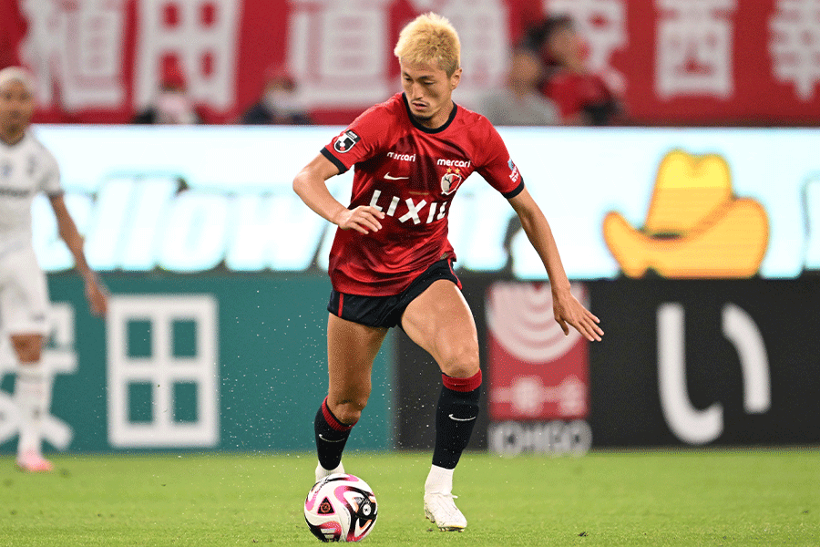 鹿島で活躍する鈴木優磨【写真:徳原隆元】