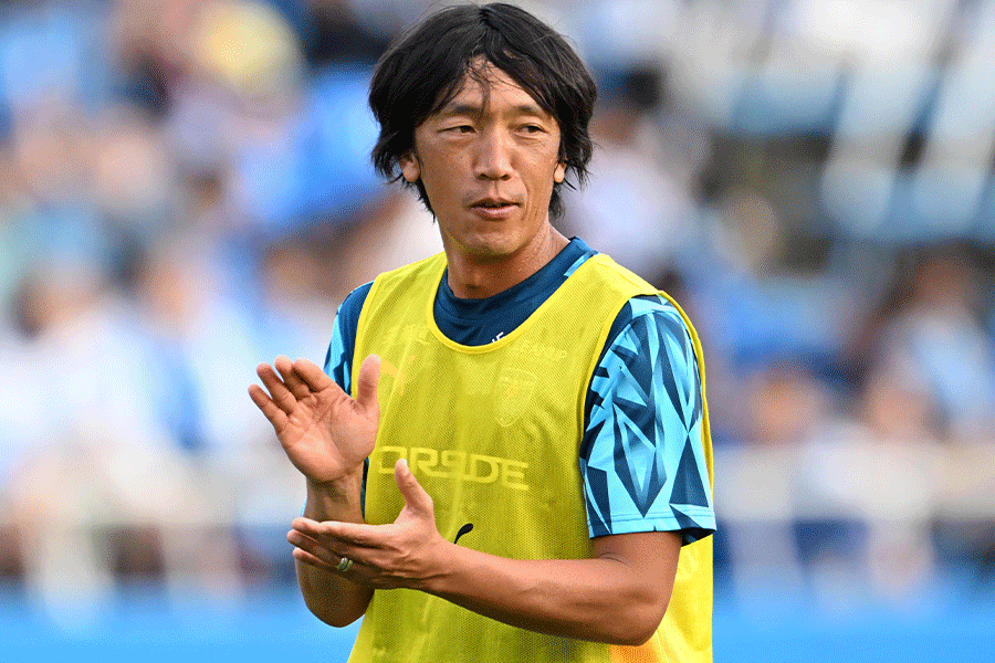 横浜FCのコーチを務める中村俊輔氏【写真:徳原隆元】