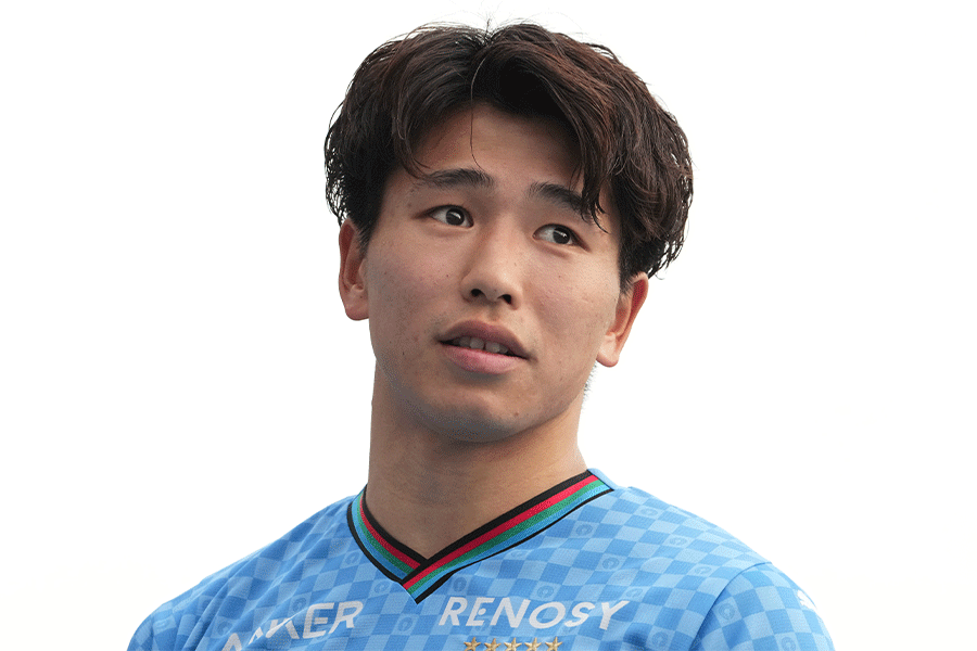 3試合連続でマルチゴールを決めた山田新【写真:Getty Images】