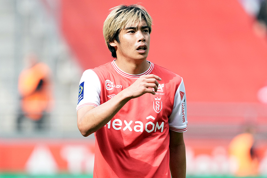 スタッド・ランスでプレーする伊東純也【写真：Getty Images】