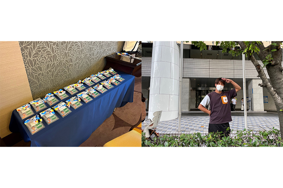 几帳面に並べられた選手AD（左）と笑顔の山崎主務（右）【写真提供：横浜F・マリノス】