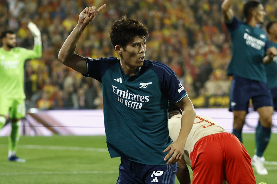 アーセナルでプレーする冨安健洋【写真：ロイター】