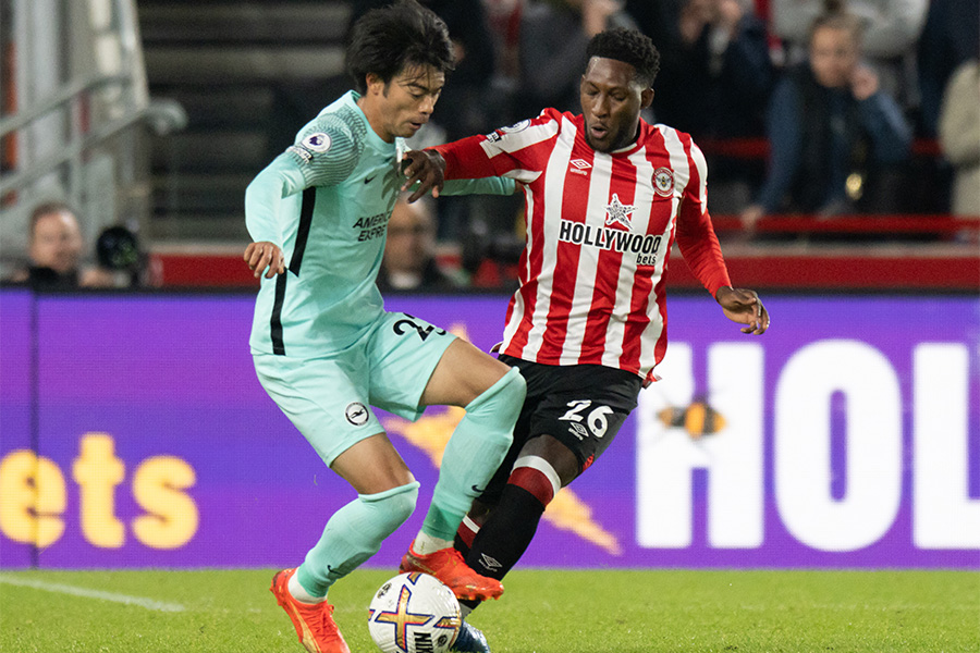 三笘薫がブレントフォード戦で負傷【写真：Getty Images】