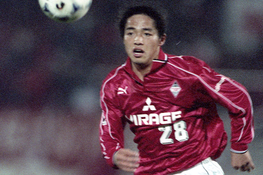 高校生ながら中盤の王様となった小野伸二【写真：Getty Images】