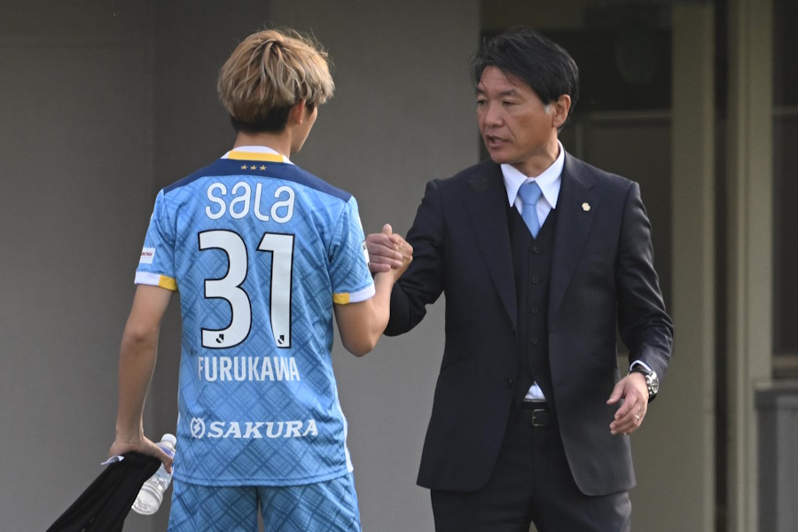 磐田をJ1へ導いた横内昭展監督【写真:徳原隆元】