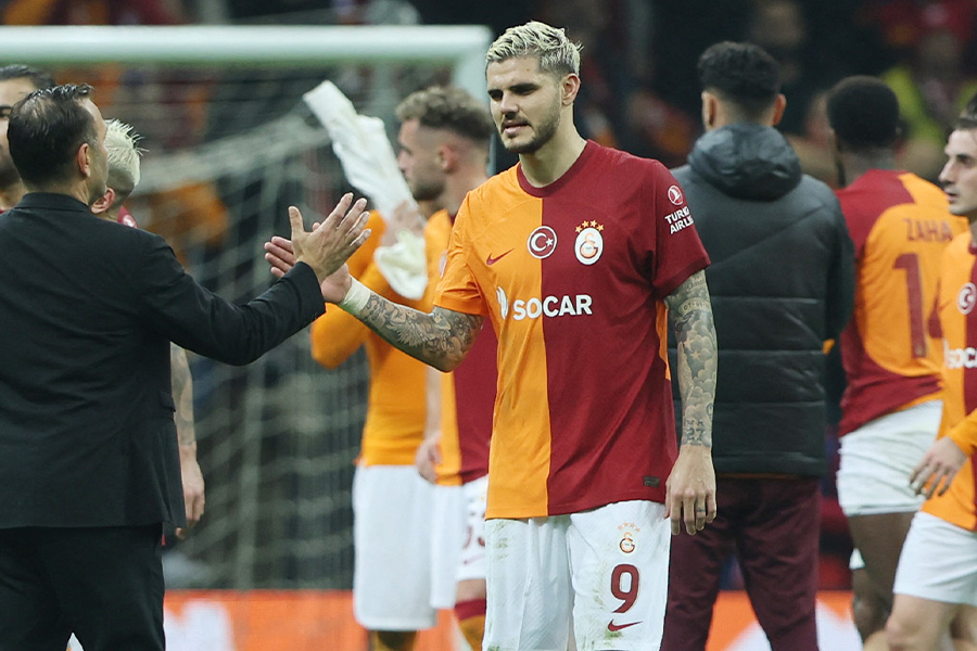 マウロ・イカルディのゴールはオフサイド判定で取り消しに【写真：ロイター】