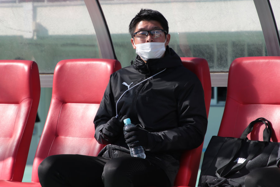 山城朋大監督【写真：FOOTBALL ZONE編集部】