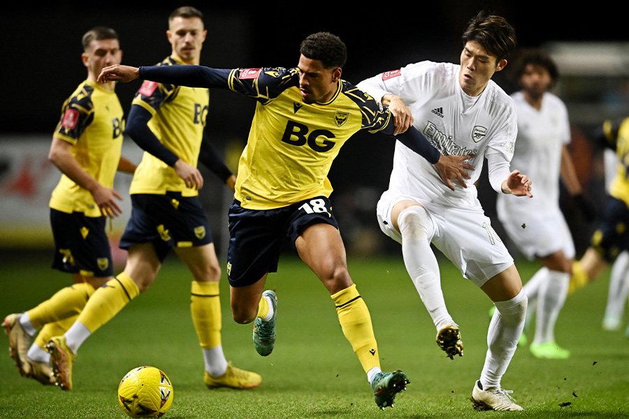 冨安健洋がオックスフォード・ユナイテッド戦でスタメン出場【写真:ロイター】