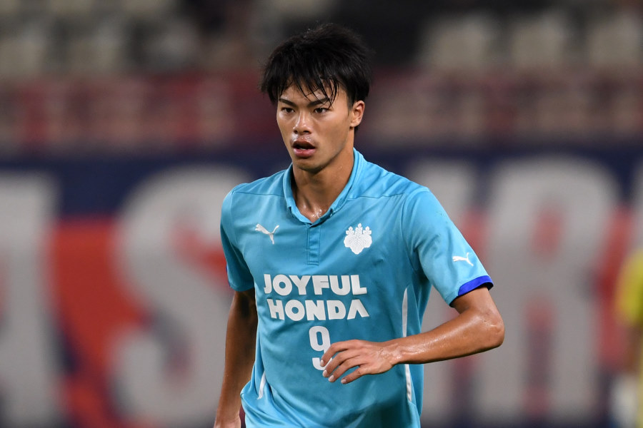 筑波大学時代のMF三笘薫【写真：ロイター】