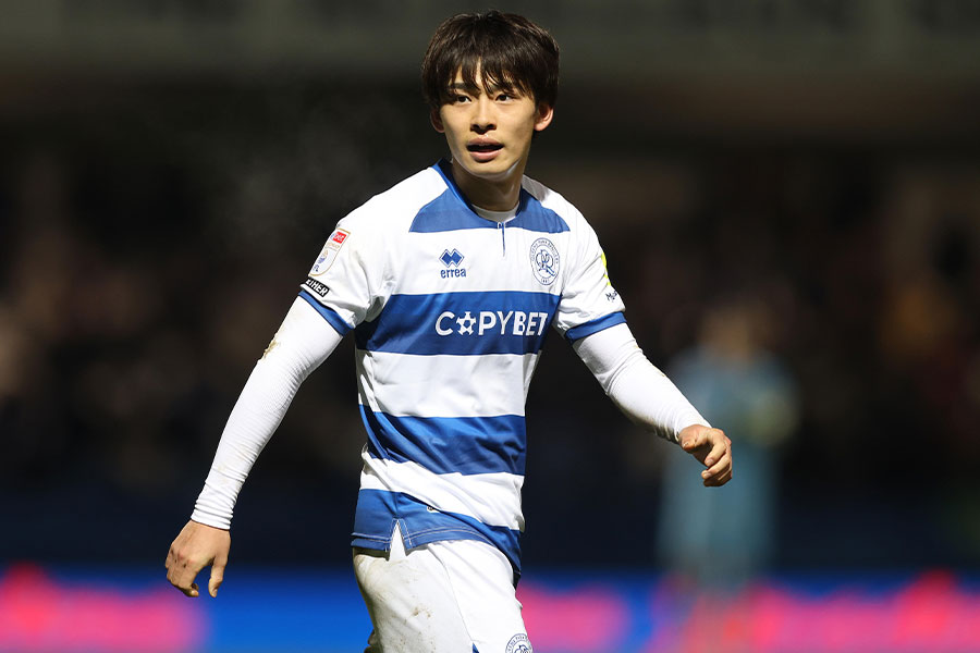 斉藤光毅が移籍後初ゴールを決めた【写真:Getty Images】