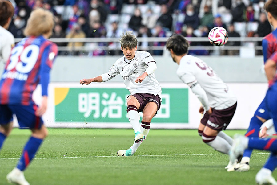 FC東京戦で決勝ゴールを決めた大迫勇也【写真：徳原隆元】