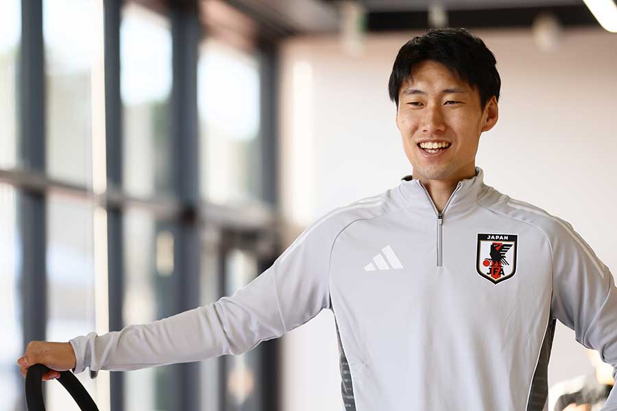 日本代表の鎌田大地【写真：(C) JFA】