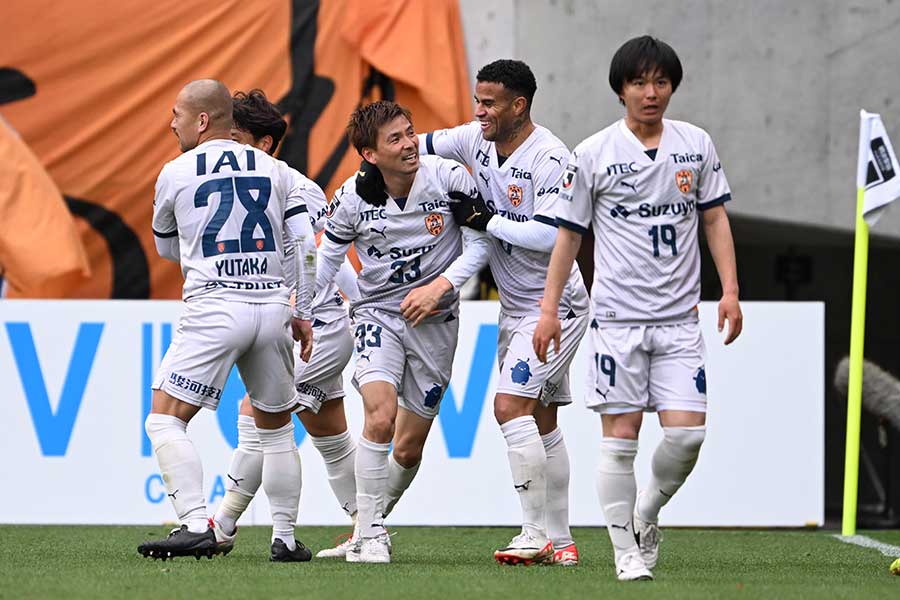 乾貴士らのゴールで清水が勝利【写真：徳原隆元】