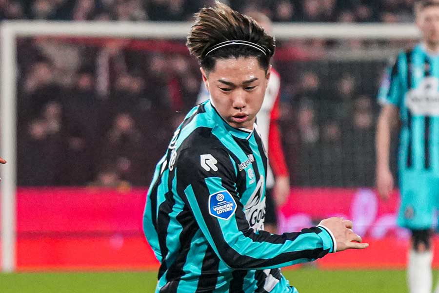 スパルタ・ロッテルダムの三戸舜介【写真:Getty Images】