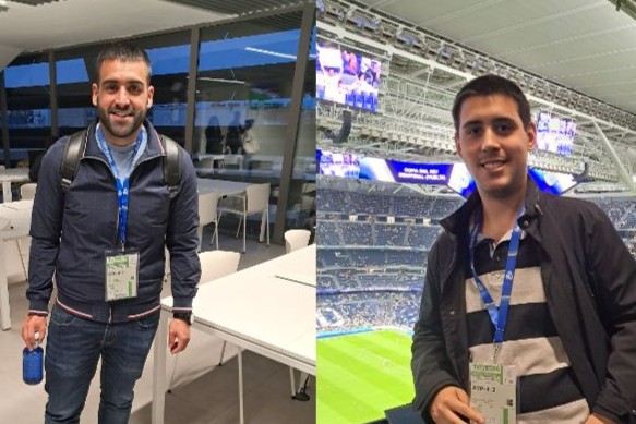 久保建英について語った「OKディアリオ」紙のイバン・マルティン記者（左）、「バベル」紙のハビエル・ララ記者（右）【写真：高橋智行】